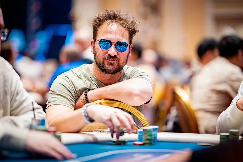 WSOP金手镯的玩家：卡尔文·安德森获得优势的秘诀